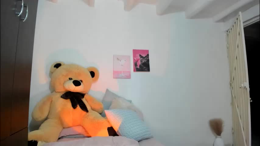 im_caro Adult Chat April 2, 2026