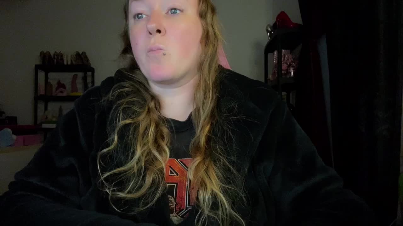 NylonQueen Adult Chat April 2, 2026