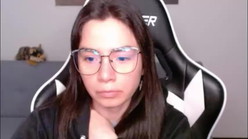 wolfs_daughter Adult Chat April 2, 2026