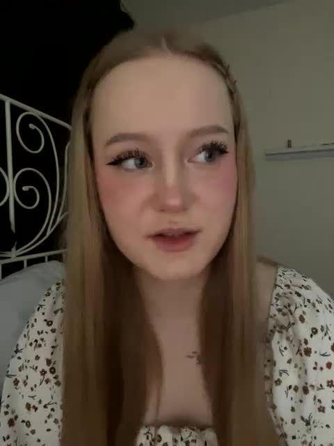 Mia_Wells Adult Chat April 2, 2026