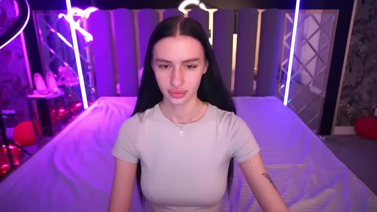 SnowWhiteee Adult Chat April 3, 2026