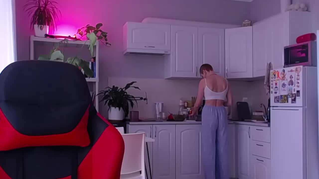 Hope_Foxter Adult Chat April 3, 2026