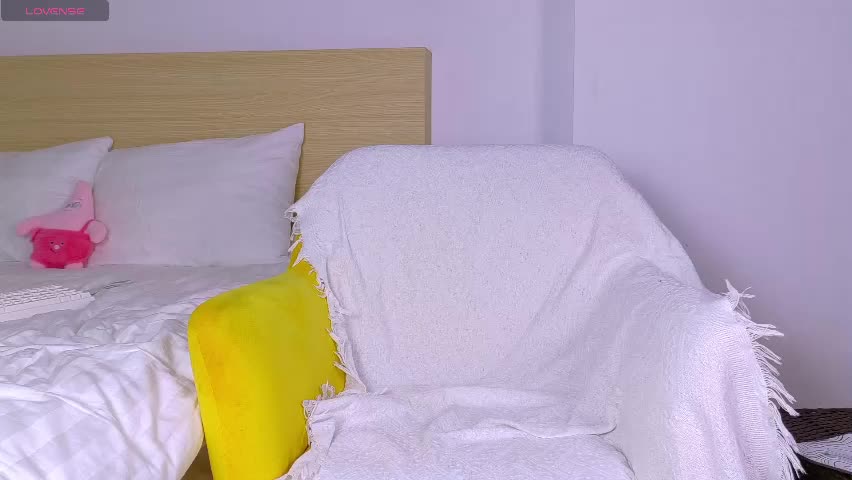 queenxbae Adult Chat April 2, 2026