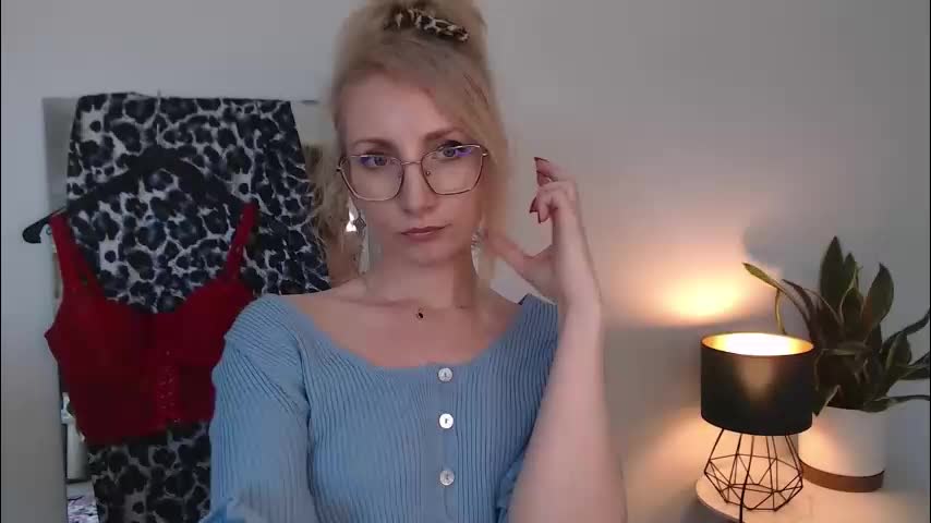 cinderellamoon Adult Chat April 3, 2026