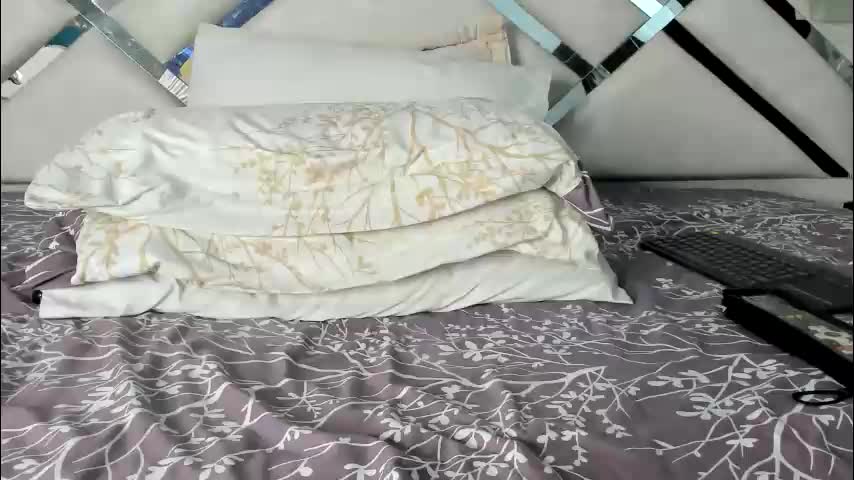 maybelline_666 Adult Chat April 3, 2026