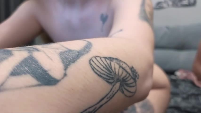 charlie_din Adult Chat April 3, 2026