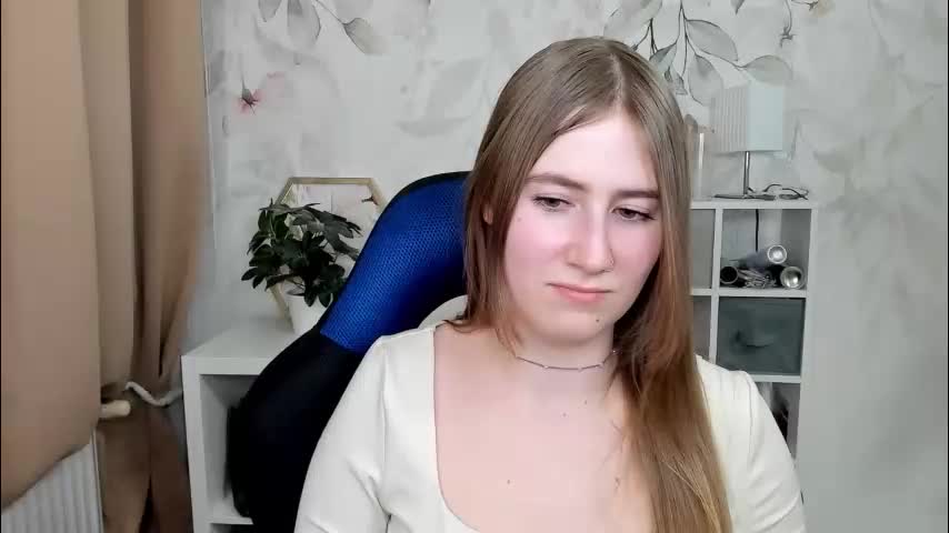 meganx_candy Adult Chat April 3, 2026