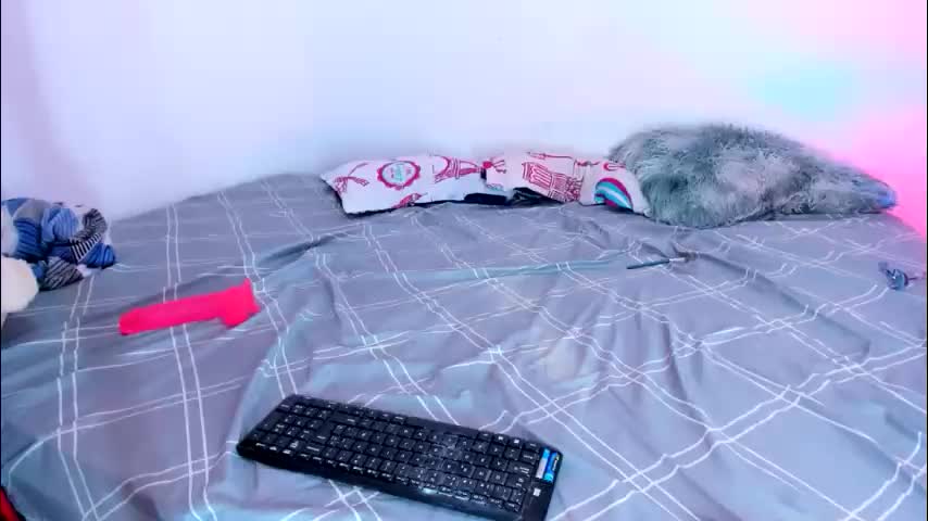 emilly_coper18 Adult Chat April 3, 2026