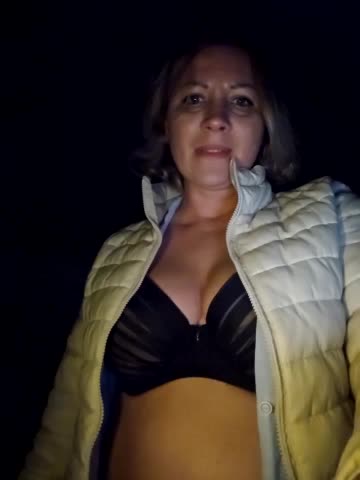 zarina3003 Adult Chat April 3, 2026