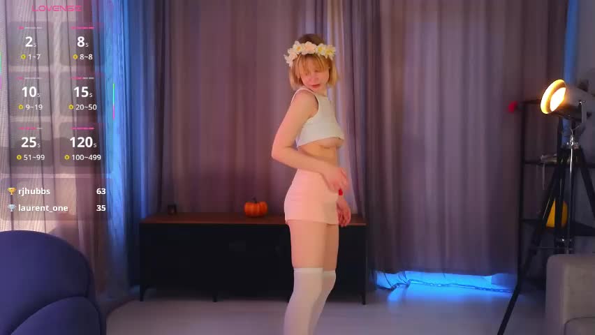 too_cute_blonde_girl Adult Chat April 3, 2026