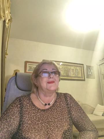 KarinkaSweet Adult Chat April 3, 2026