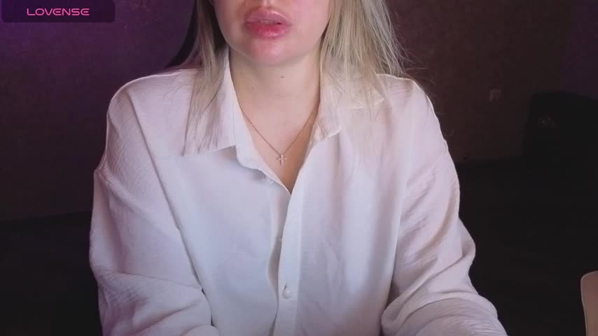 lisenok26 Adult Chat April 3, 2026