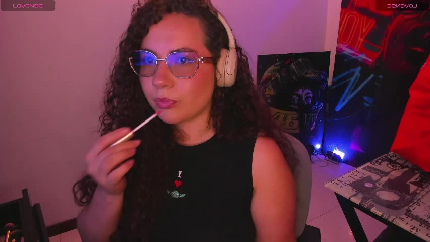 naughty_butt Adult Chat April 3, 2026