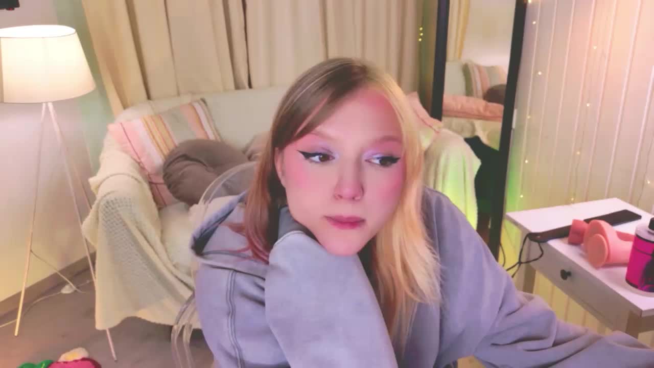 CrazyWine Adult Chat April 3, 2026