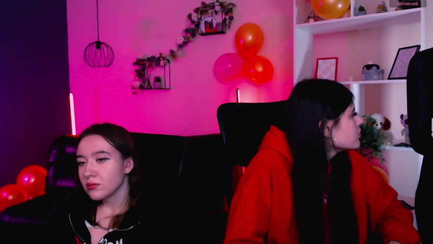 lizzie_boom Adult Chat April 3, 2026
