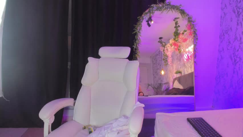 bonny_and_carrot Adult Chat April 3, 2026