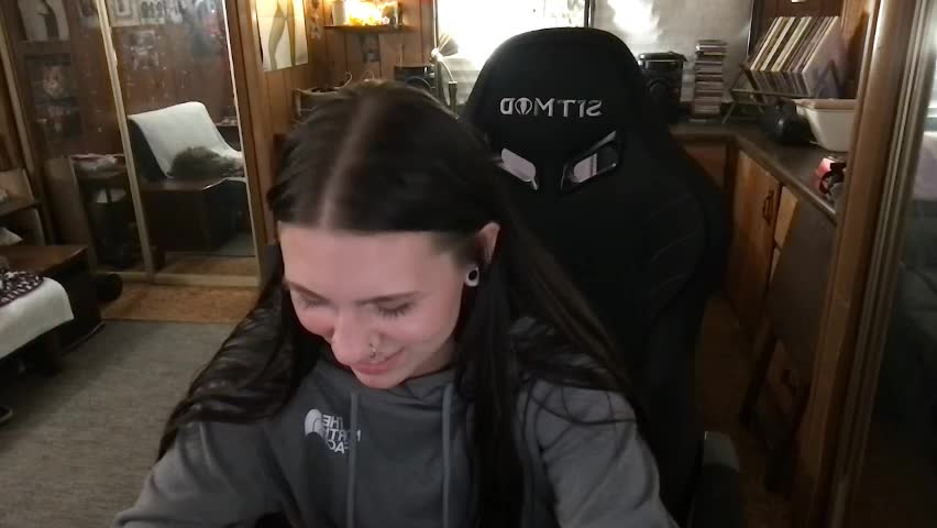 incognitoqueen Adult Chat April 3, 2026