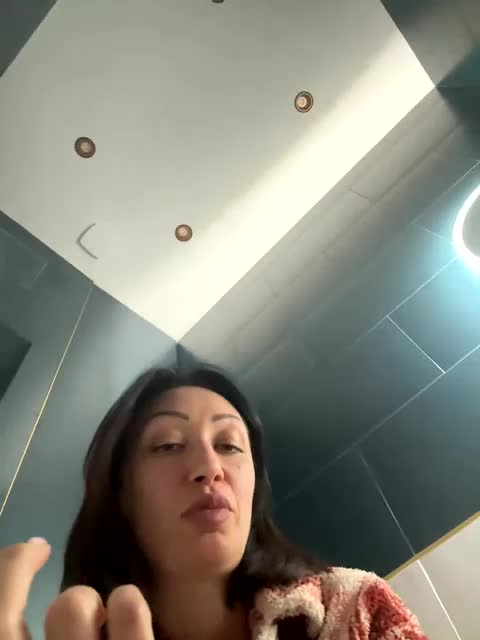 Sexy3couple Adult Chat April 3, 2026