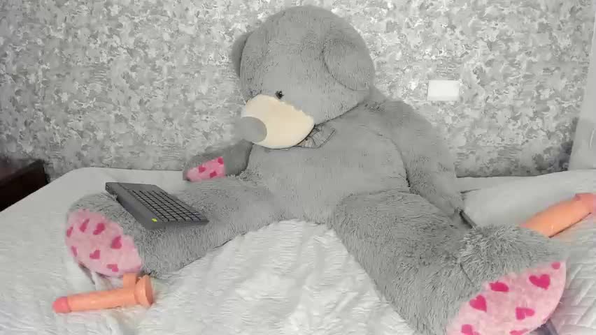 mia_petithe Adult Chat April 3, 2026