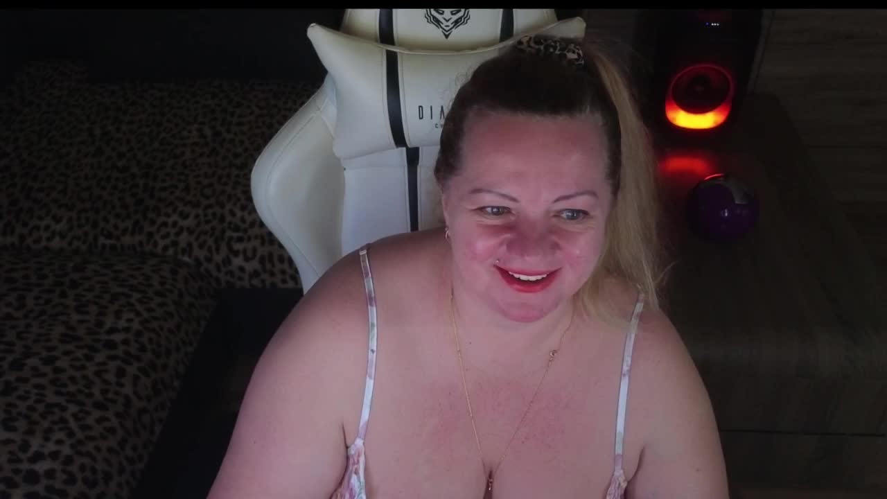 Molligspielle Adult Chat April 3, 2026