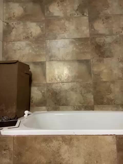 Azilanomi Adult Chat April 3, 2026