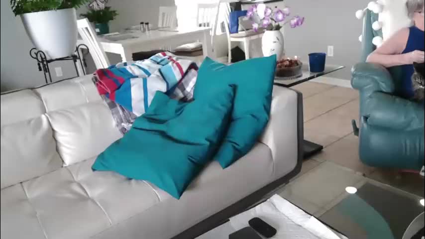 smallpenisbigtongue Adult Chat April 4, 2026