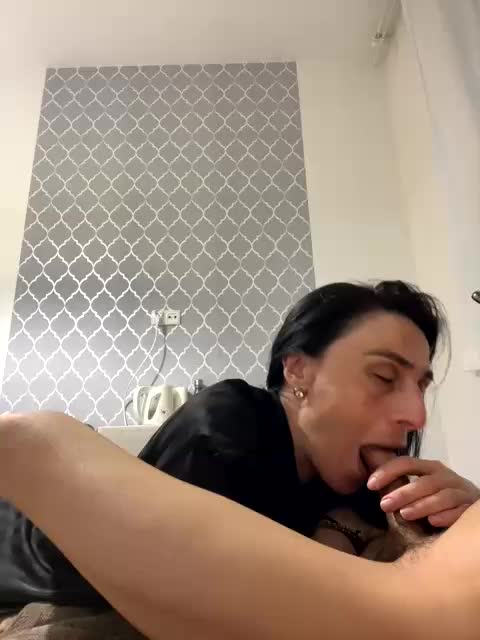 AmorFatiaa Adult Chat April 4, 2026