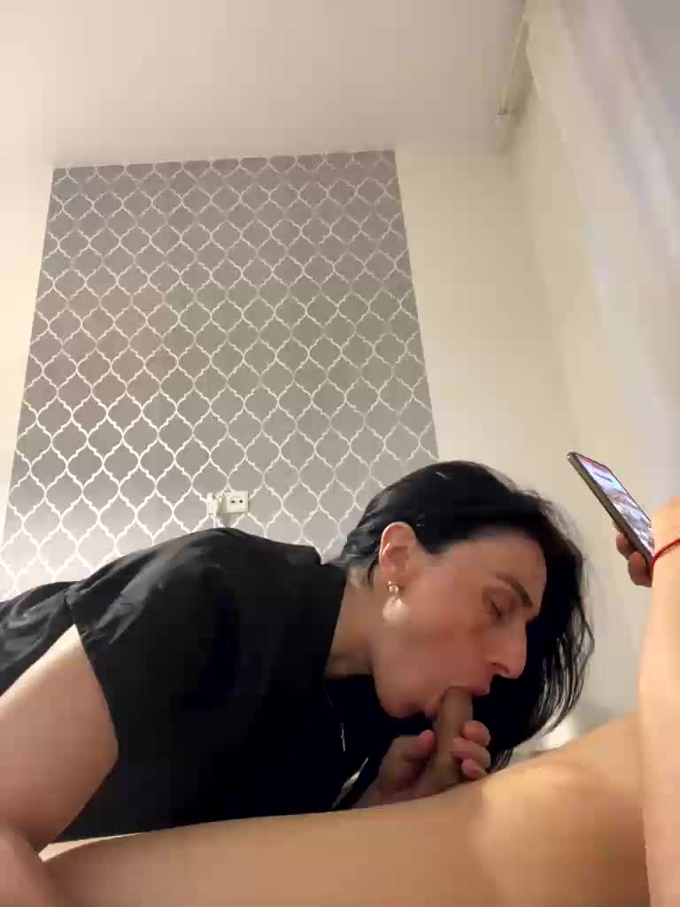 AmorFatiaa Adult Chat April 4, 2026