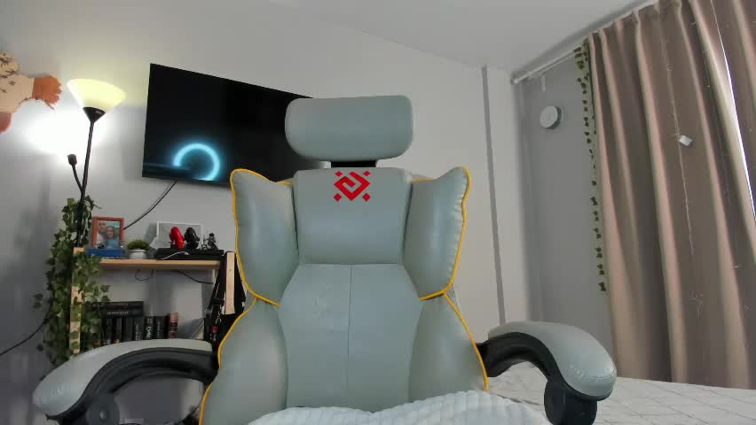 wwow_meow Adult Chat April 4, 2026