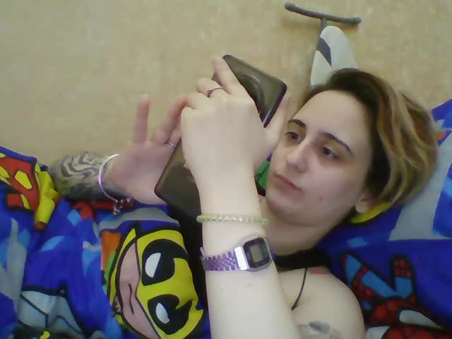 Hotredhead01 Adult Chat April 4, 2026