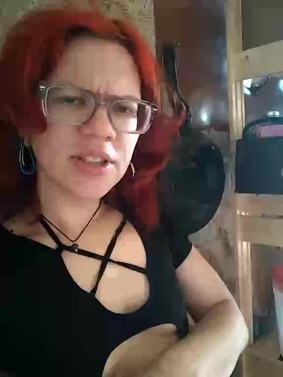 sexyalienka Adult Chat April 4, 2026