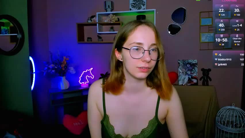 evalora_vei Adult Chat April 4, 2026