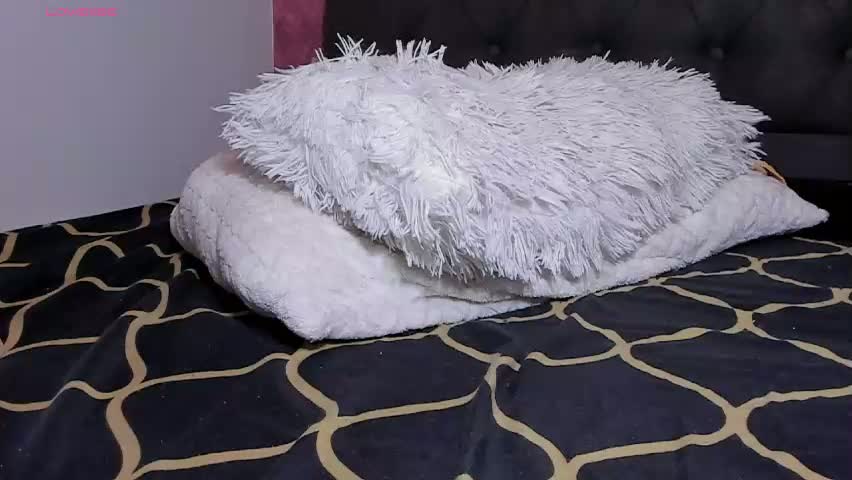 liakarter Adult Chat April 4, 2026