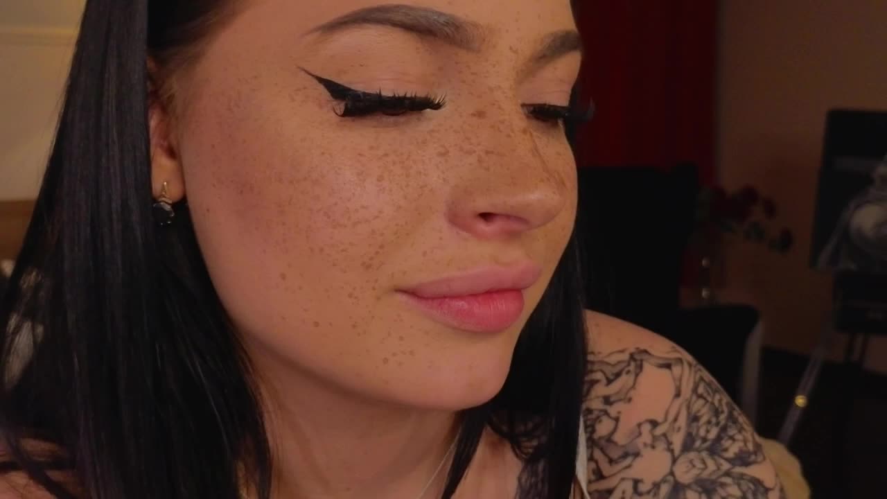 LisaaLiss Adult Chat April 4, 2026