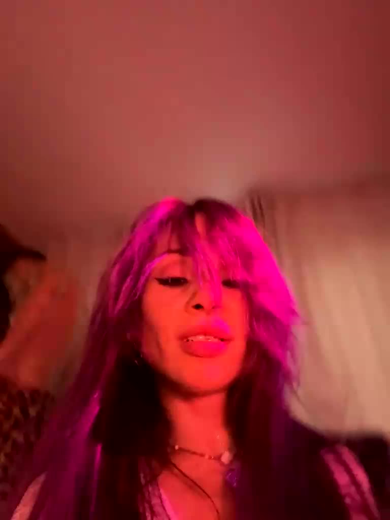 VIP17CoupleDream Adult Chat April 4, 2026