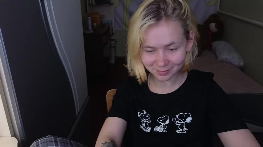 Riley_Roo Adult Chat April 4, 2026