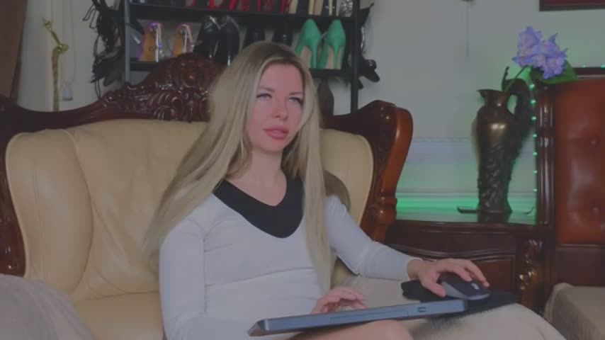 Real_Tini Adult Chat April 4, 2026