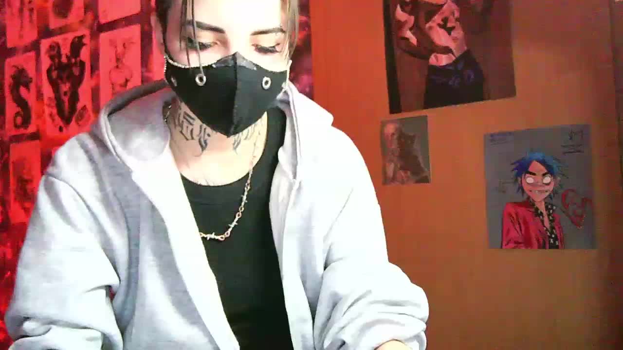 Dark-Pictur- Adult Chat April 4, 2026