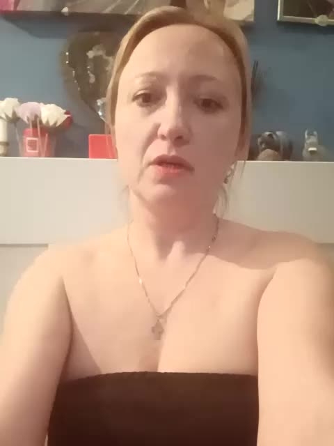 Krasotkaa_duo Adult Chat April 4, 2026