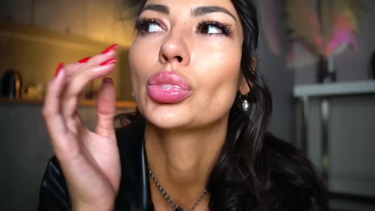 AnnaPurnaa Adult Chat April 4, 2026