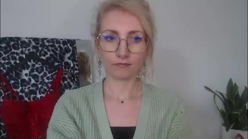 cinderellamoon Adult Chat April 4, 2026