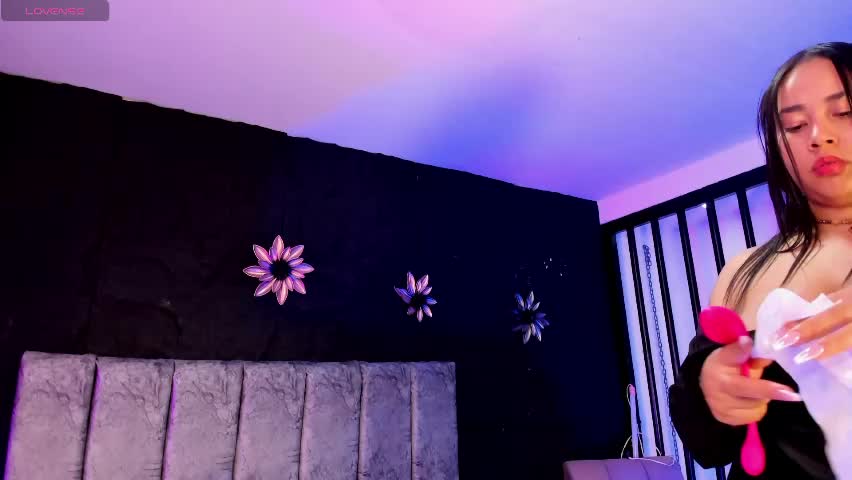 thaliabrooks_ Adult Chat April 4, 2026