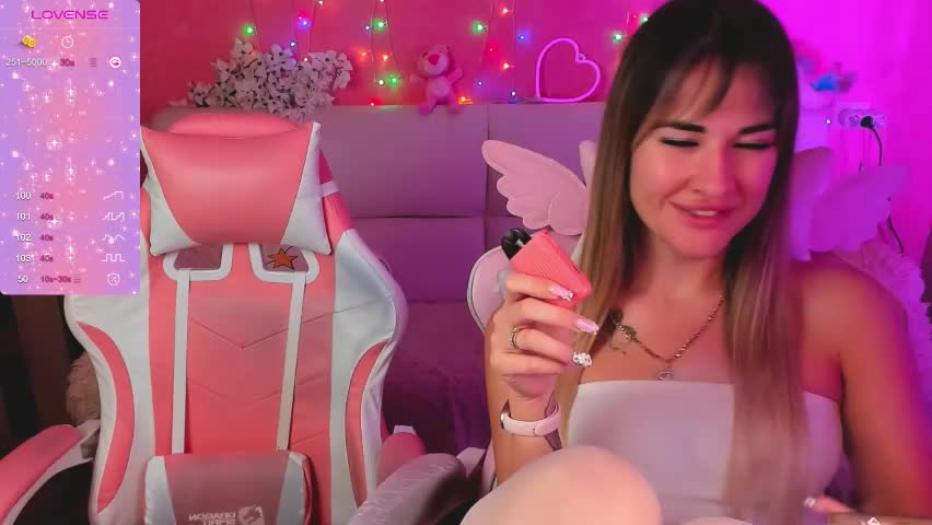 hotty_girls_here Adult Chat April 4, 2026