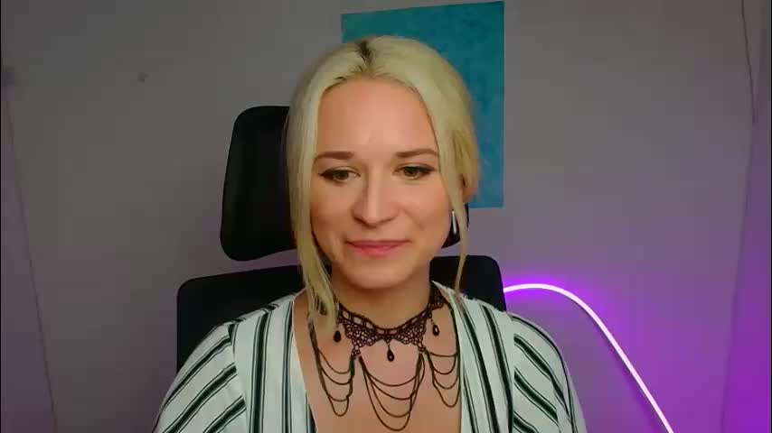 moonsusanna Adult Chat April 4, 2026