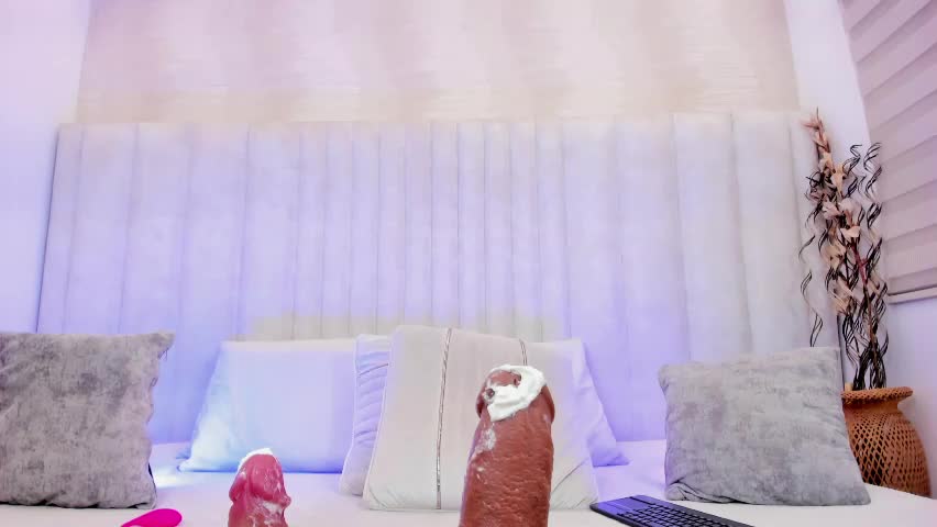 _nicole_moon Adult Chat April 4, 2026