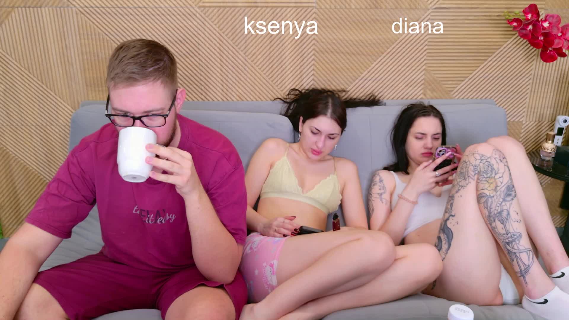 WebcamSlut Adult Chat April 4, 2026