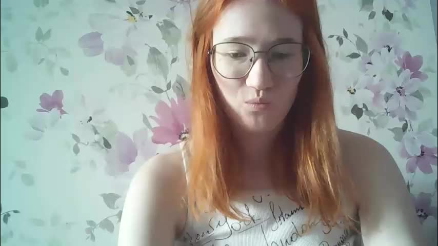 eveliina_shy Adult Chat April 4, 2026