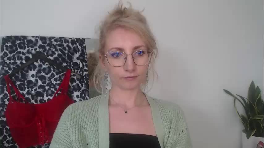 cinderellamoon Adult Chat April 4, 2026