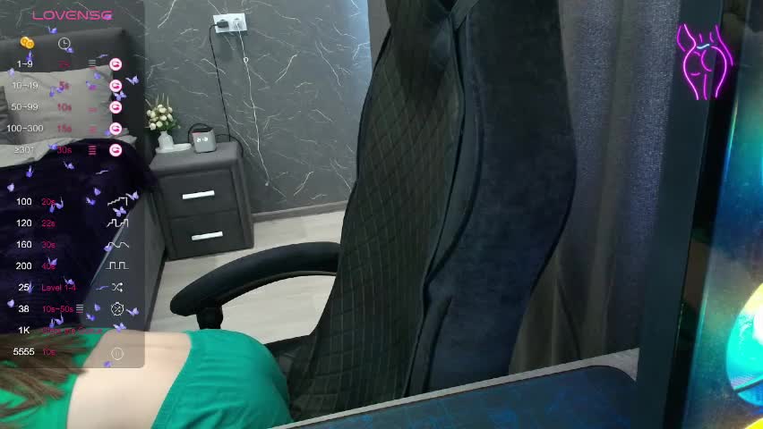 aliceweiss_ Adult Chat April 4, 2026