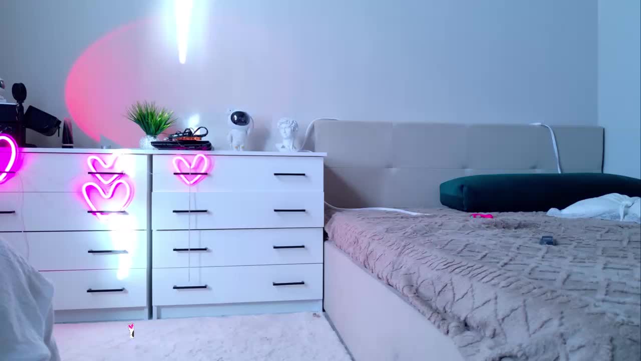 Devil2222 Adult Chat April 4, 2026